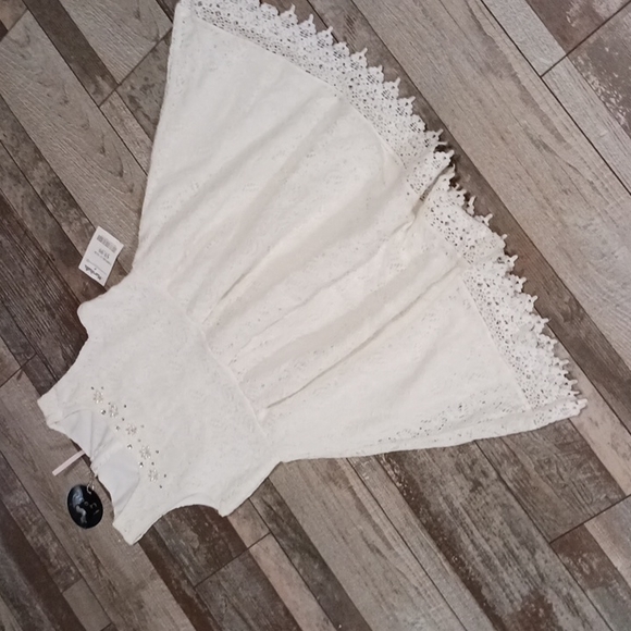 Girl's White DRESS - Picture 2 of 4